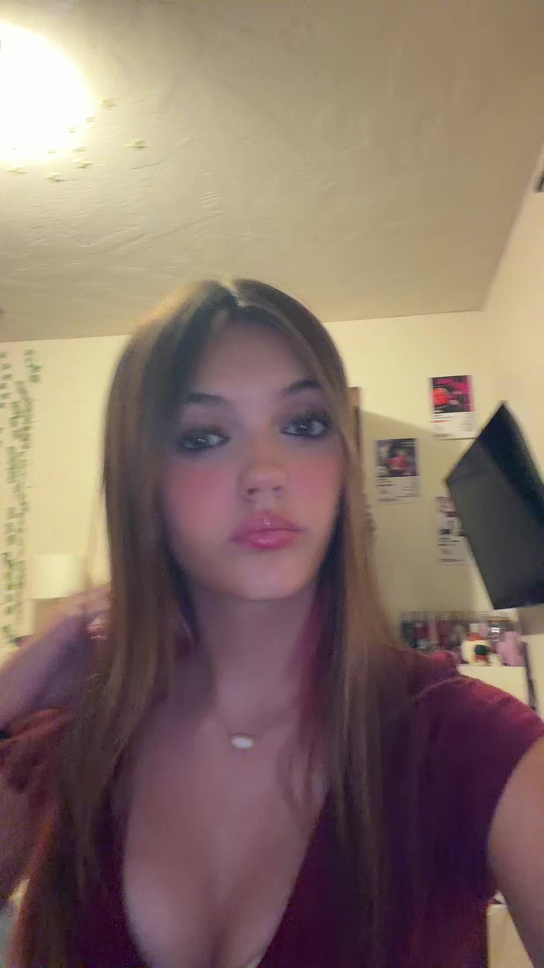 @🦄