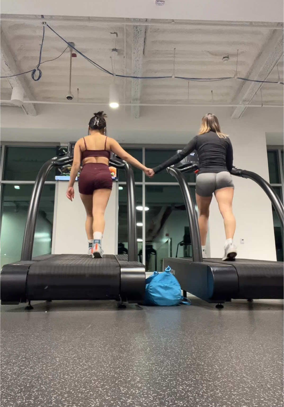 @issadaviss