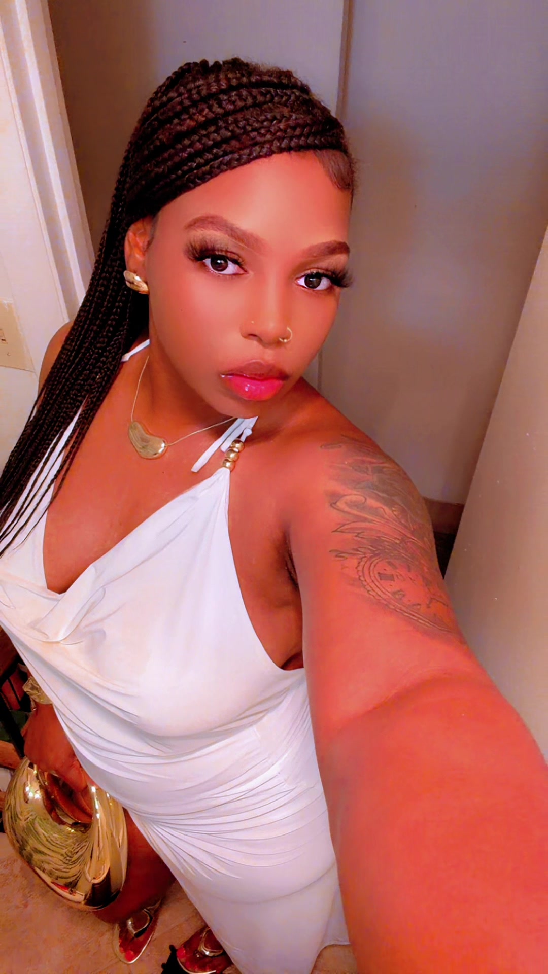 @SheTinkUnique🌻