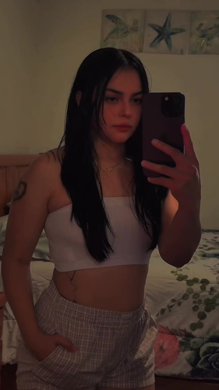 @🦋Estela🖤