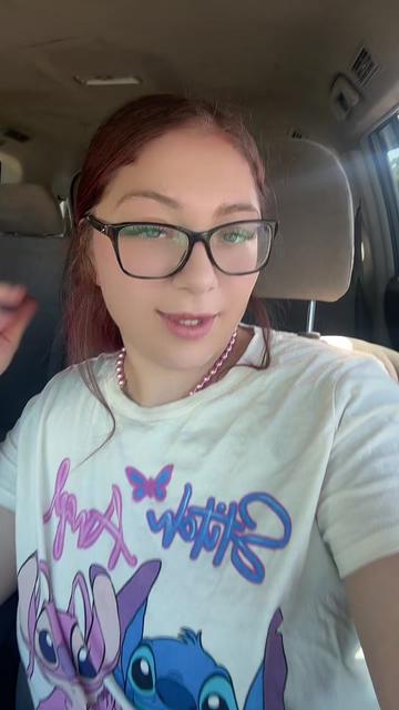 @dcomins26