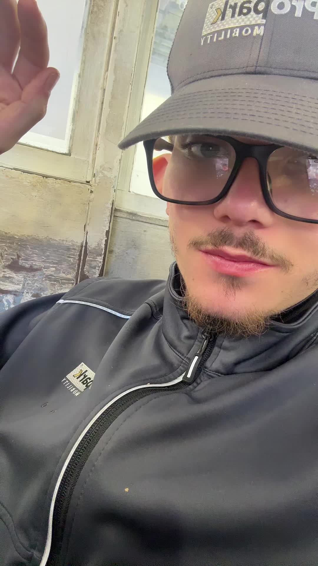 @_HuntWackEm_