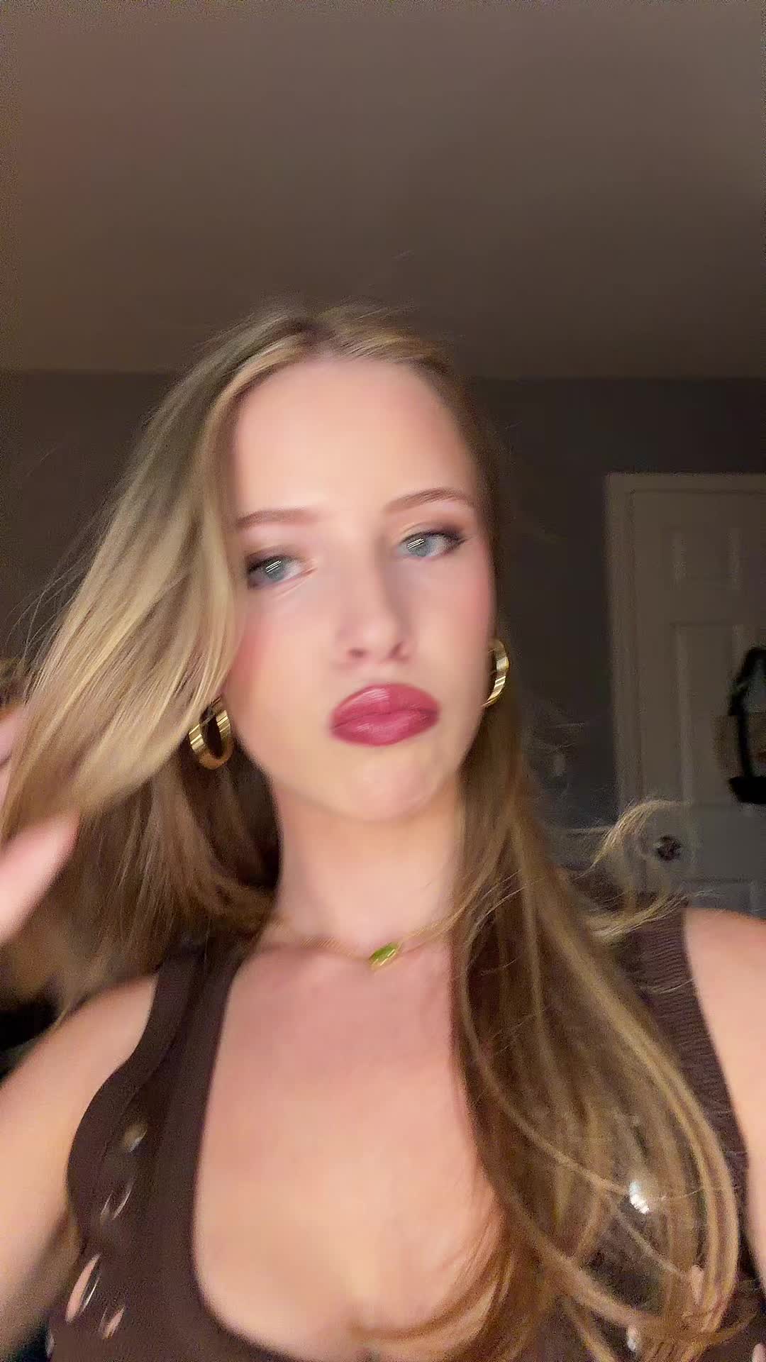 @ellie😛