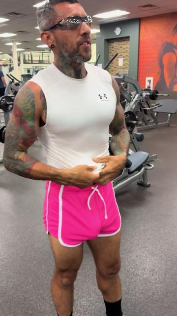 @Giovanni Muscles