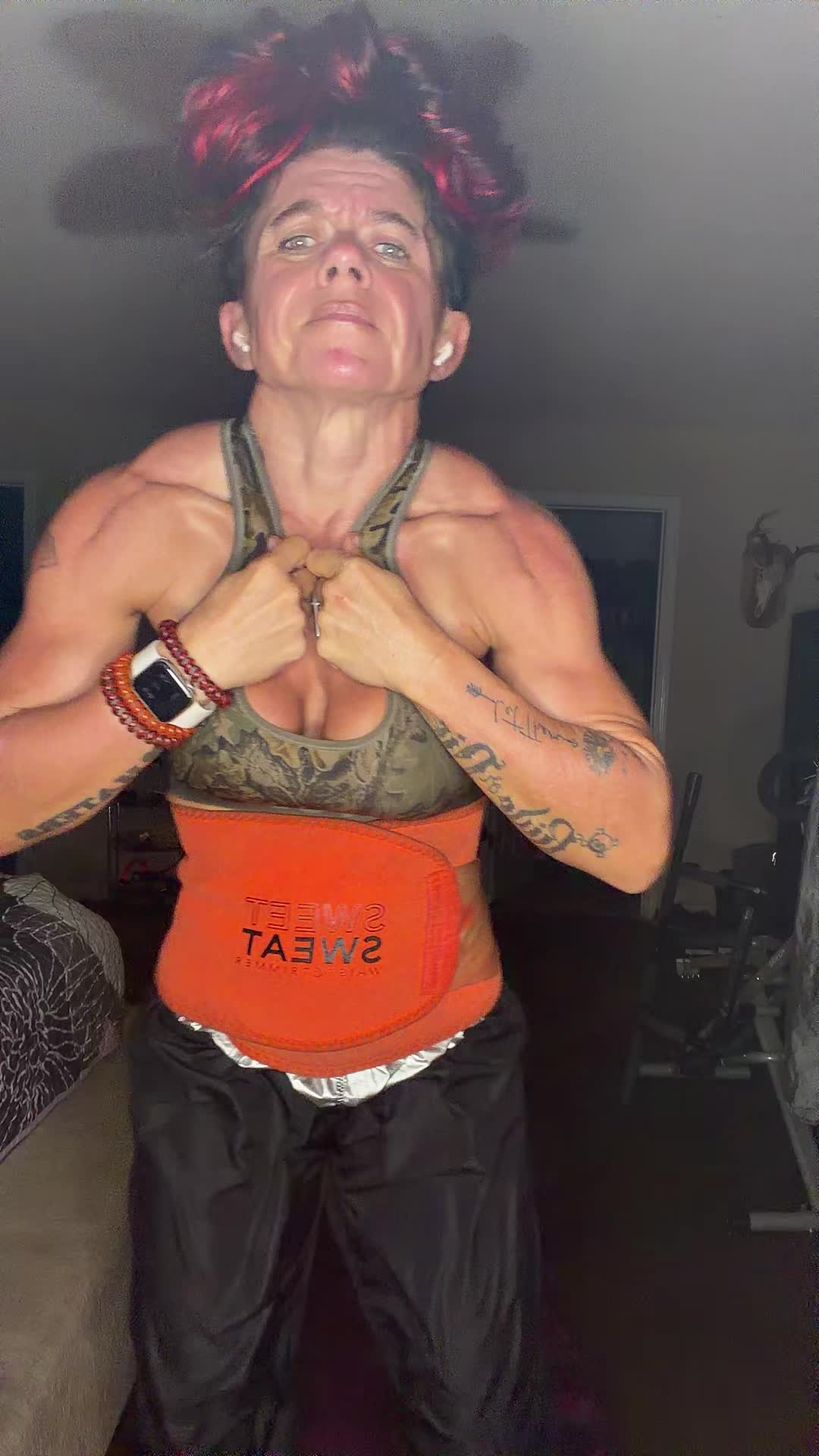 @RedneckBaddie
