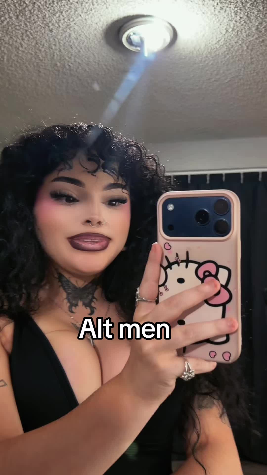 @𝓒𝓱𝓪𝓻𝓵𝓲𝓮🖤🕷️