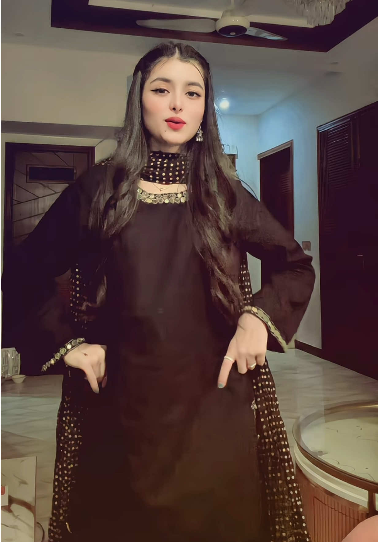@Sanam munir ๐ท๐ซง
