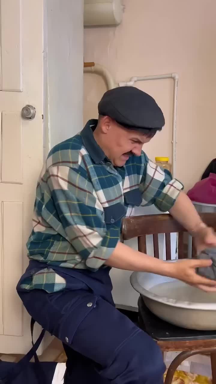 @Иди нахой отсюда
