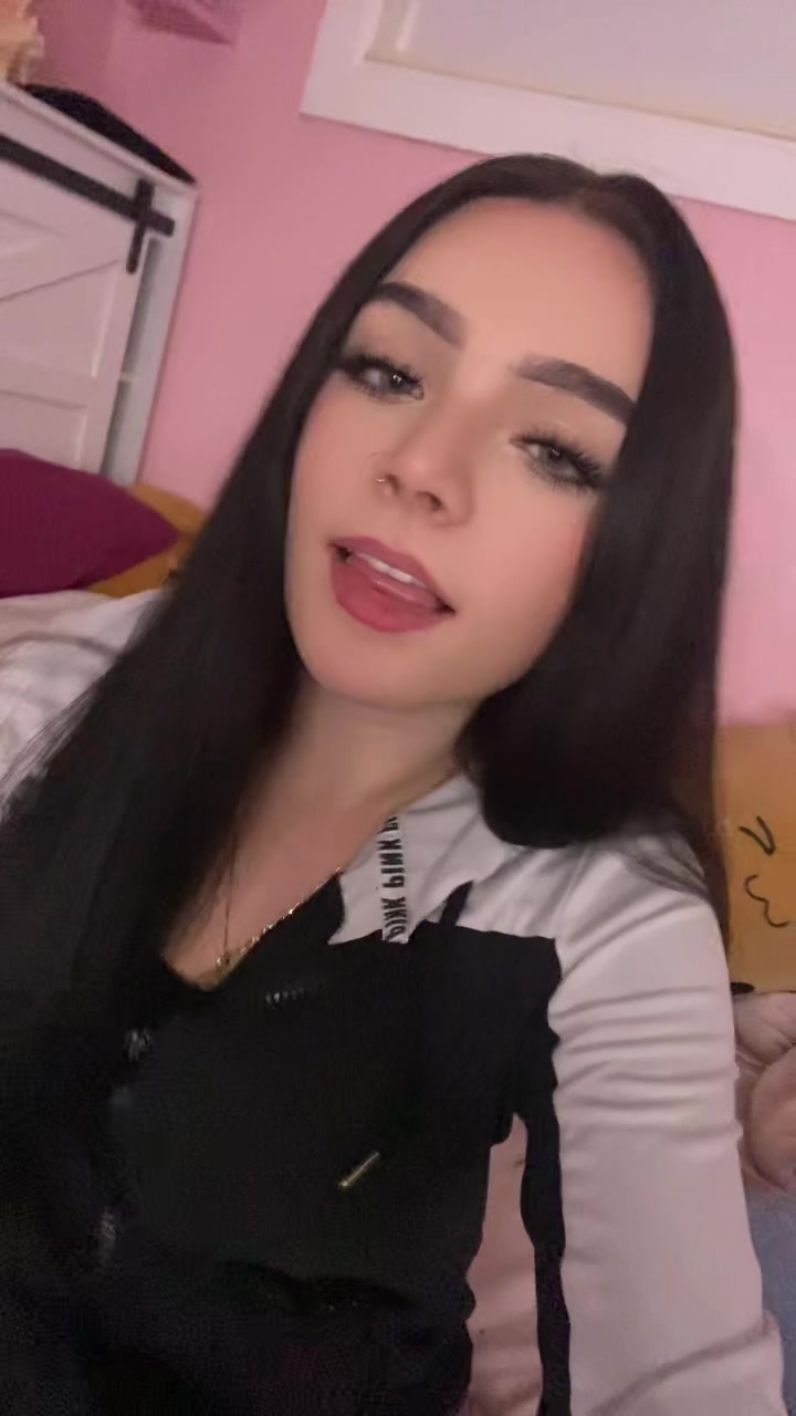 @صوفيا🇱🇧