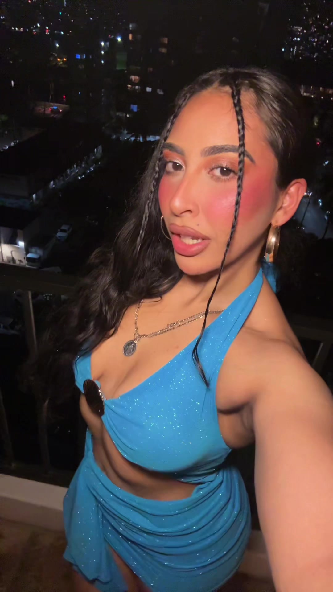 @Victoria