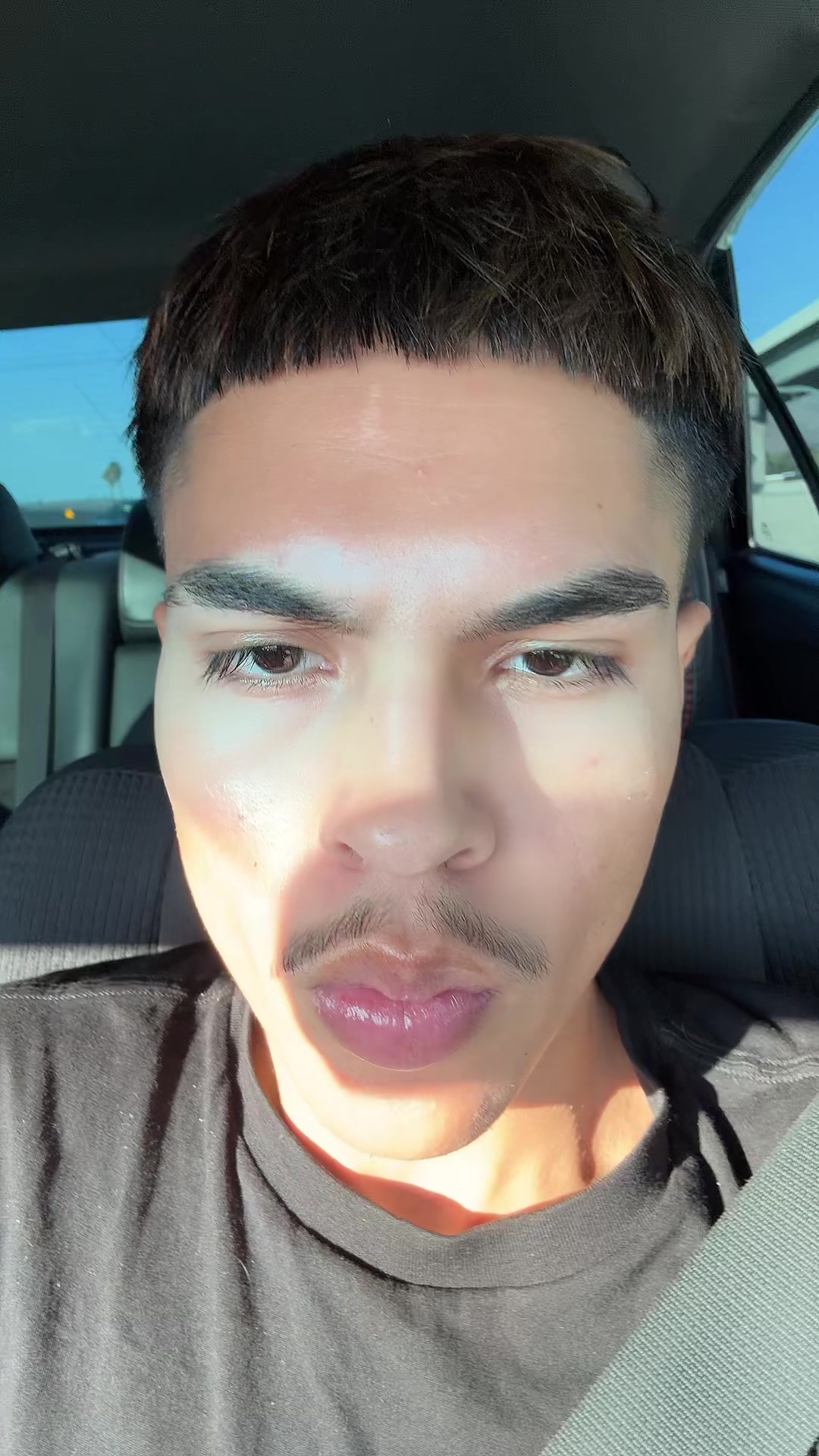 @🧟