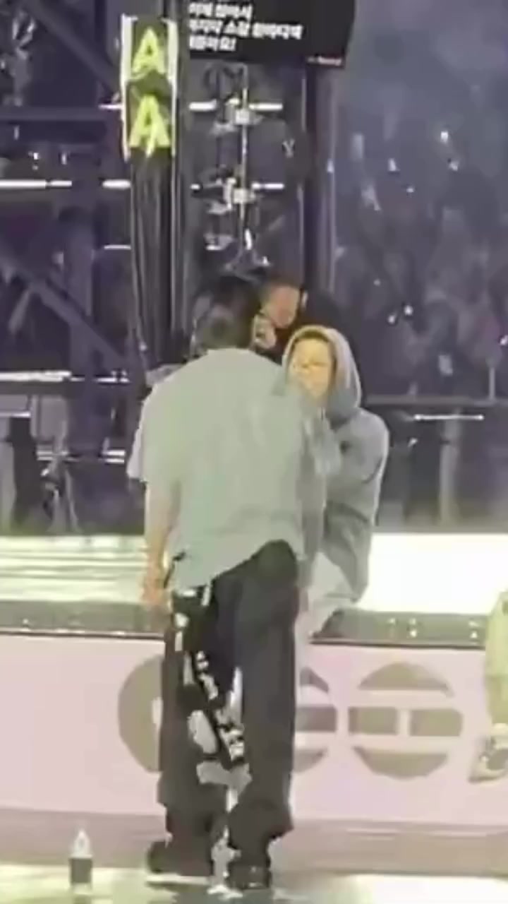 @KIMMIEEE 🧸