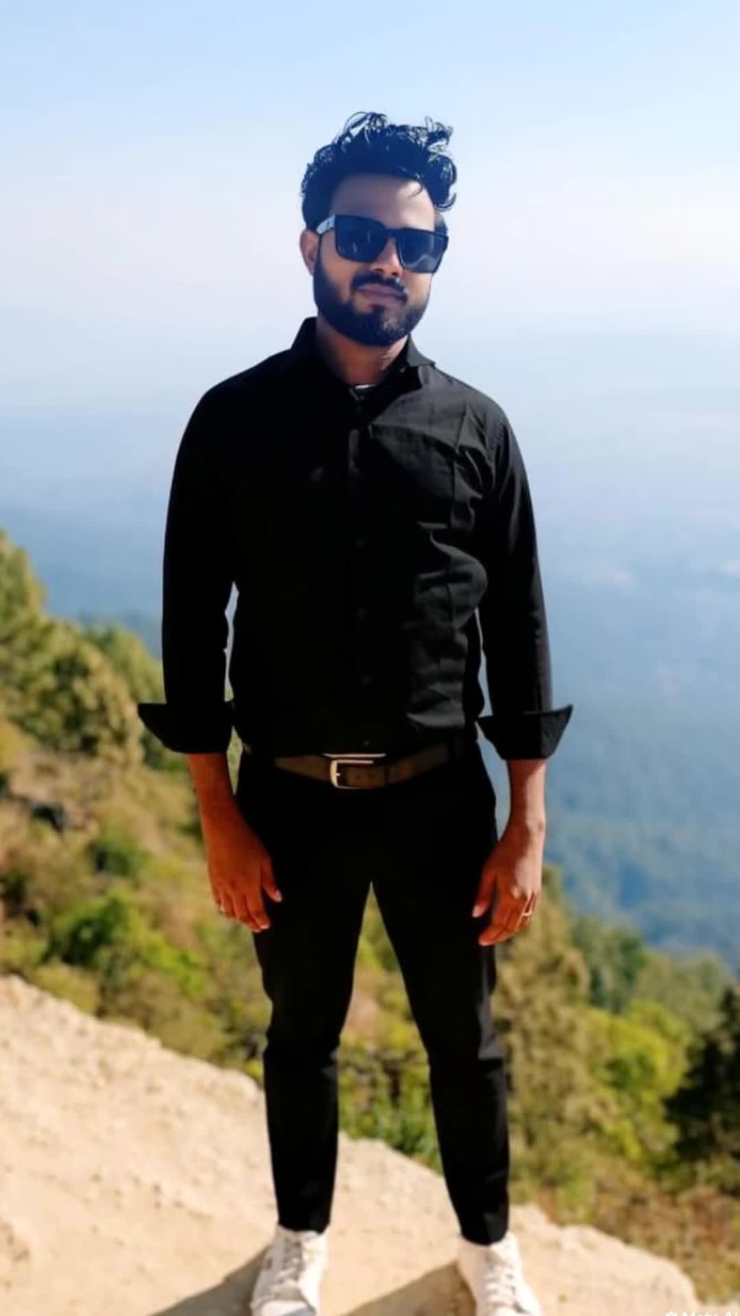 @mrsikkushekh