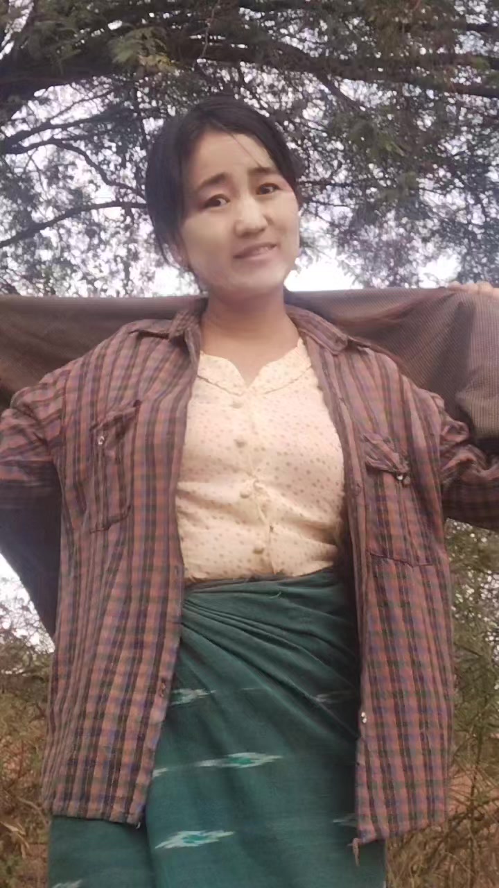 @Ma Ni Ni Win