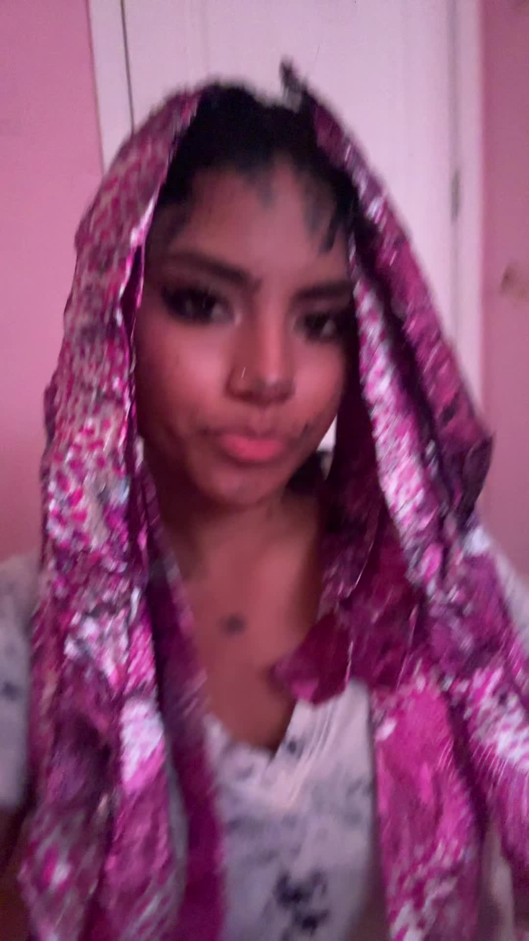 @𝒩ℯ𝓈𝓈𝒶 ꨄ