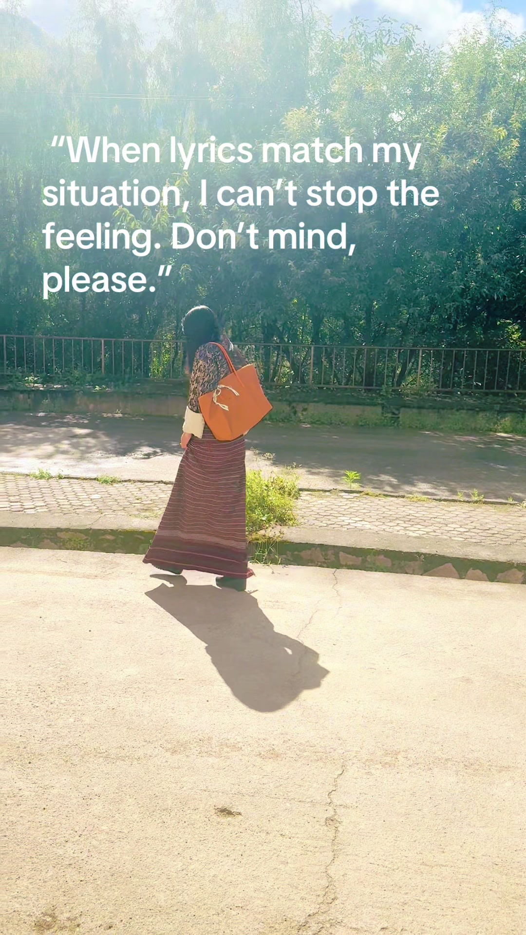 @ལྷ་འཛིན་ ལྷ་མོ།༄༅