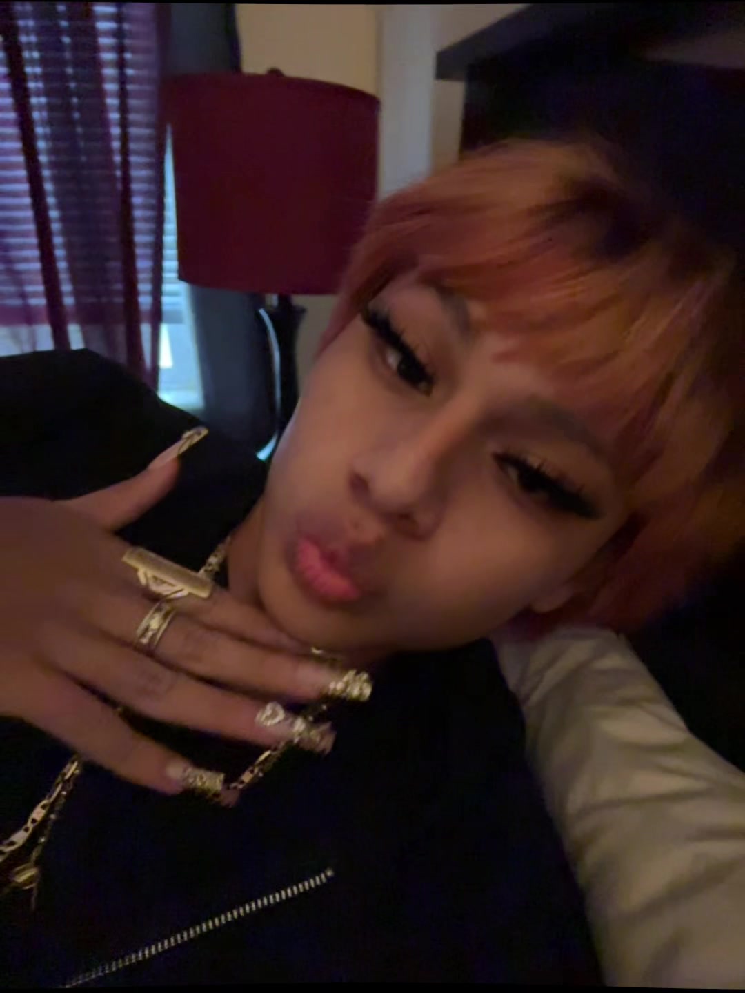 @ℒ ♕