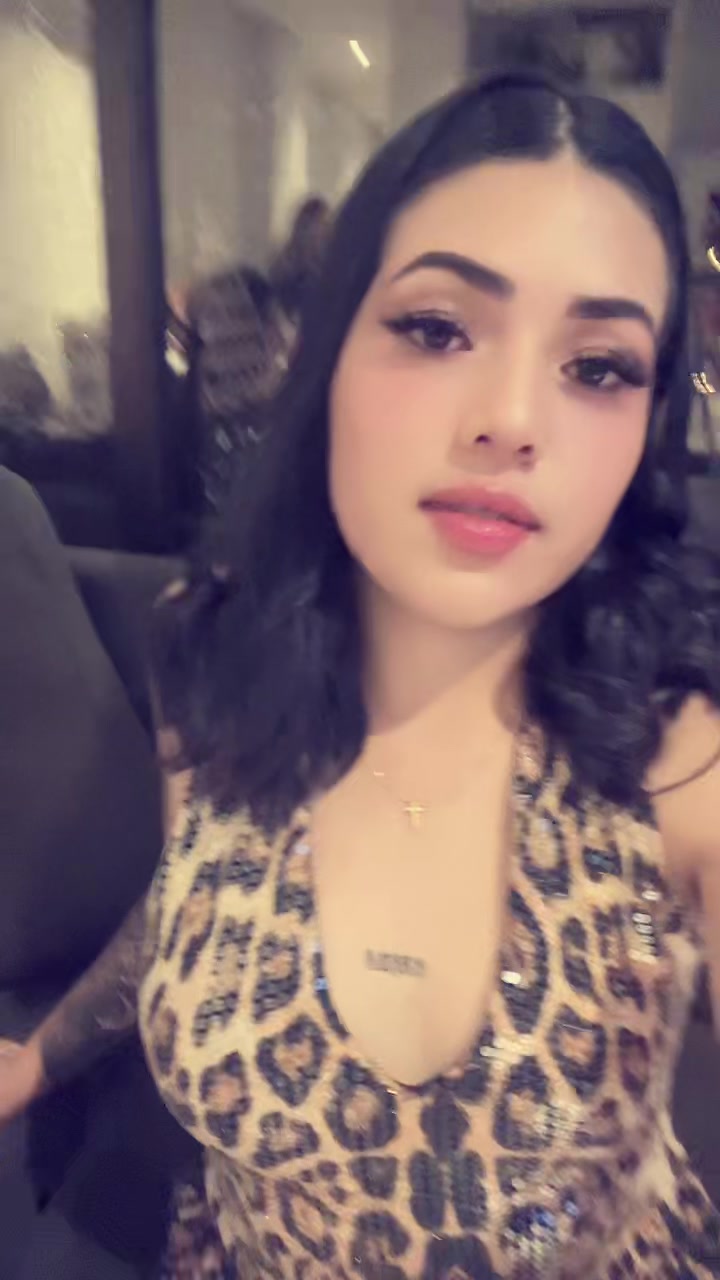 @ᶜᵉᶜᶤ 