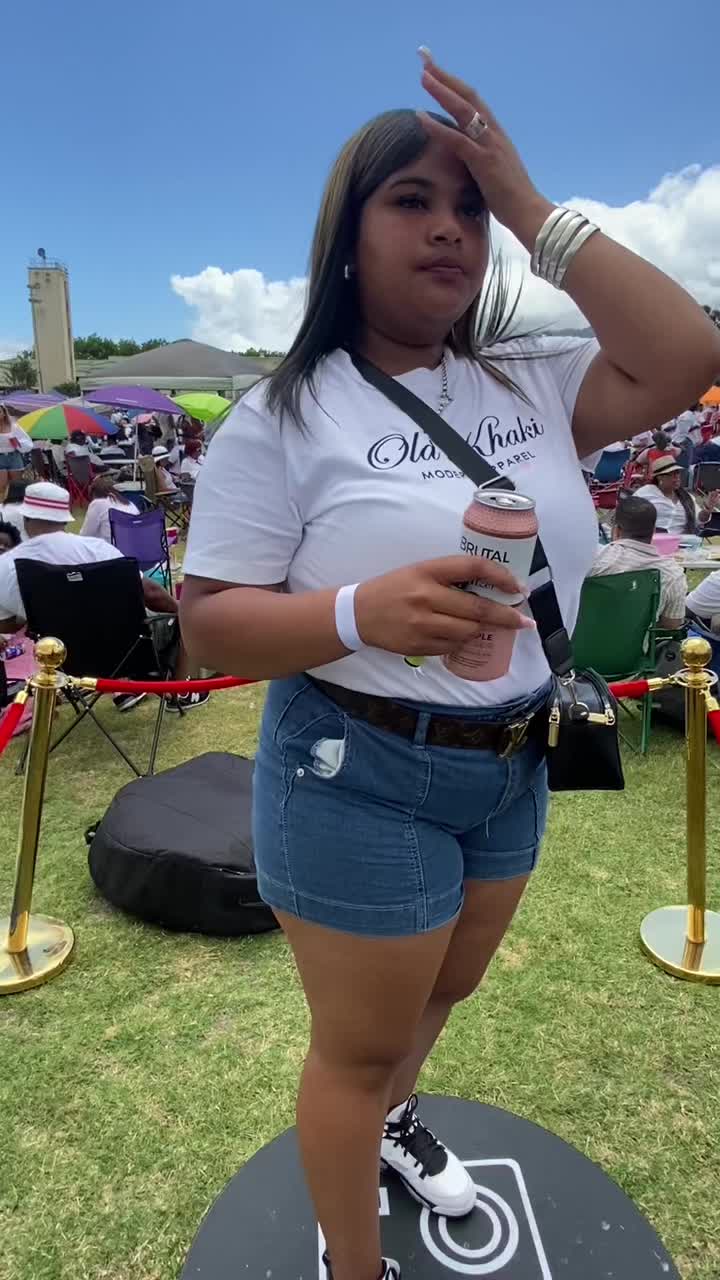 @QueenB👑