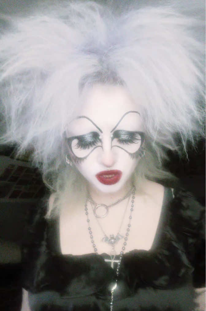 @dollygoth666