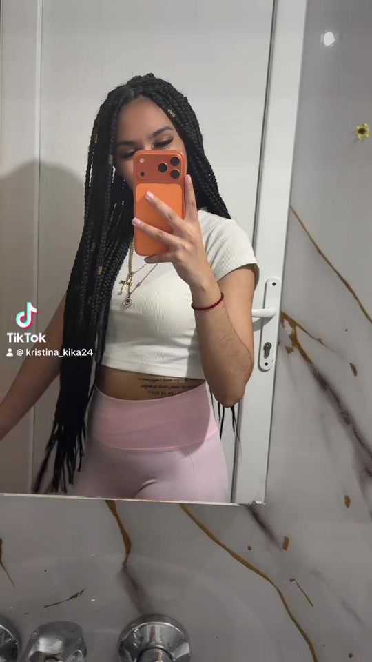 @🎀Kristina Carrera🎀