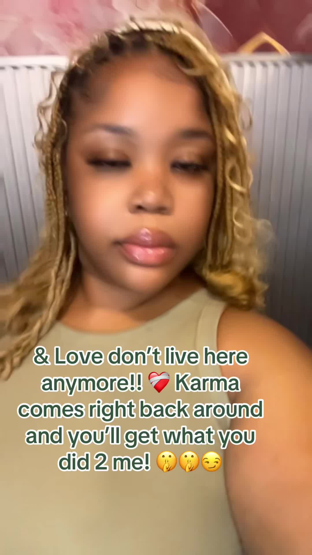 @Lady_.Desi
