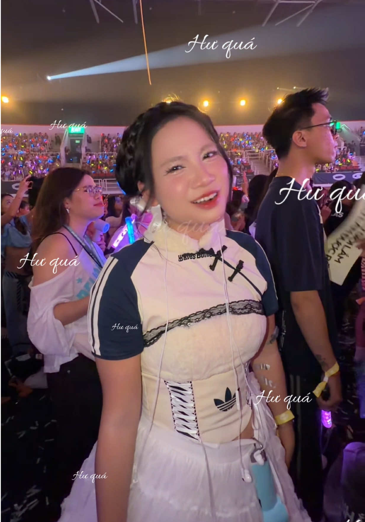 @Hương L&yacute; 🌸
