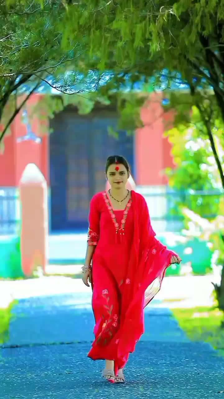 @LaX__मी 💰👀