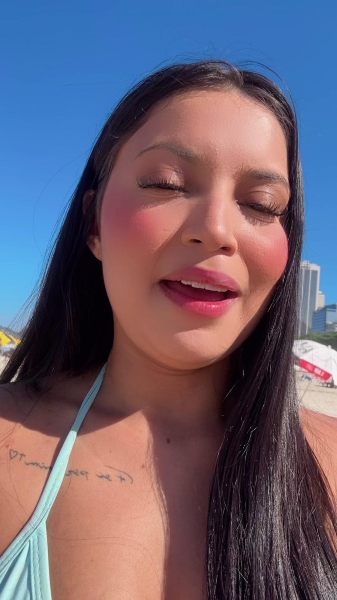 @Samia Santos