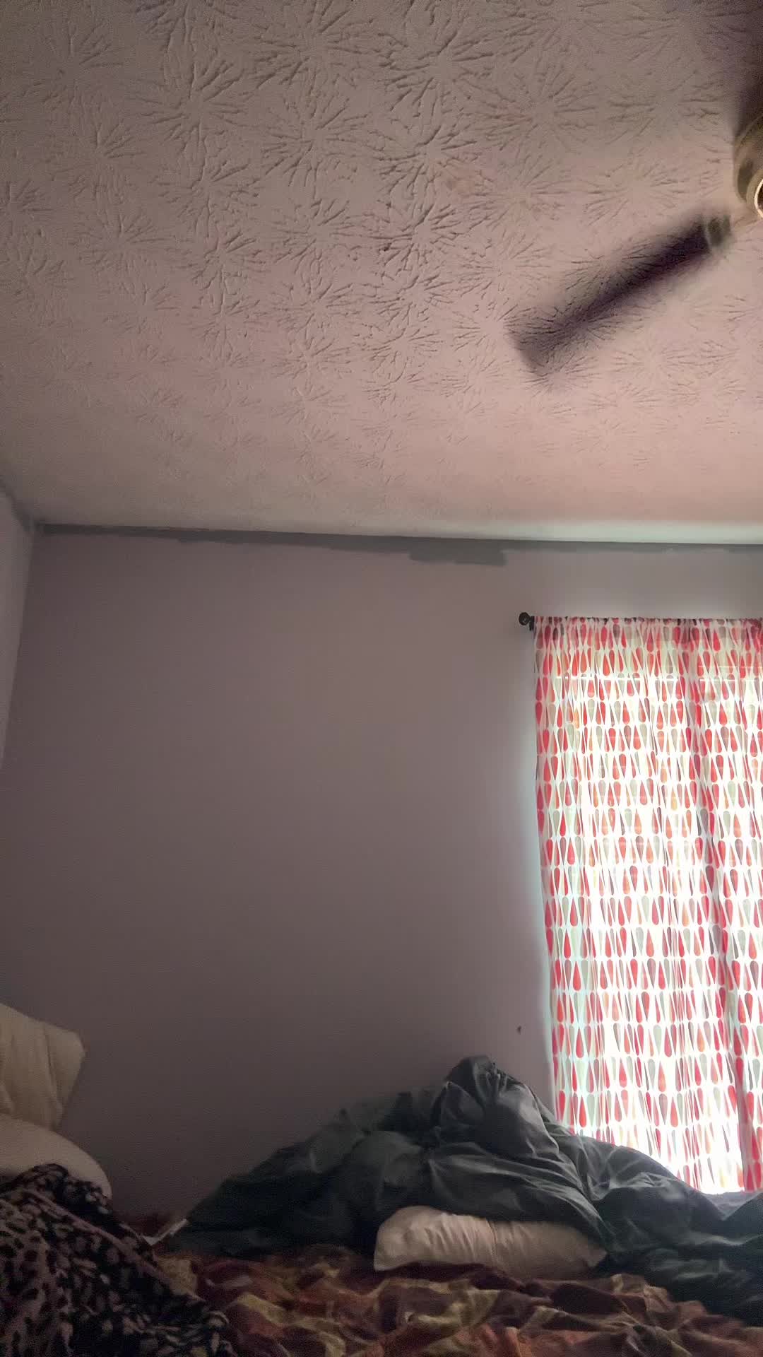 @Aye5
