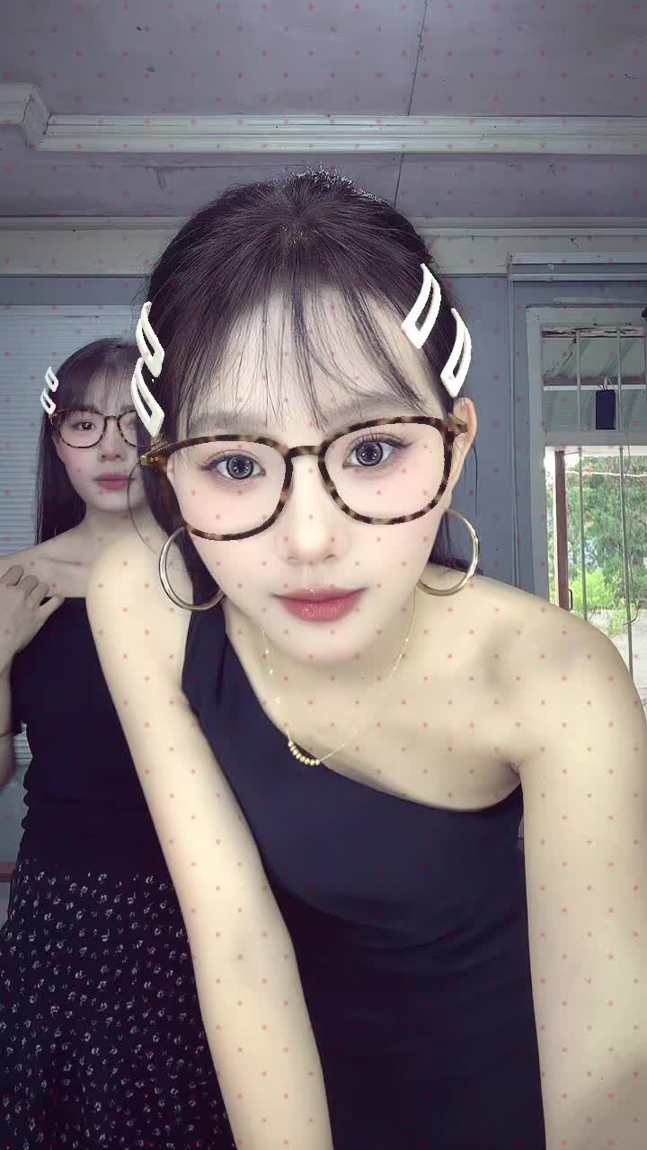 @依琳很调皮🤑