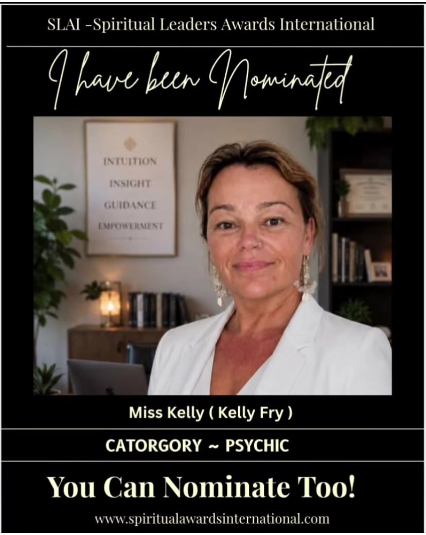 @Miss Kelly - Psychic Medium 🦋