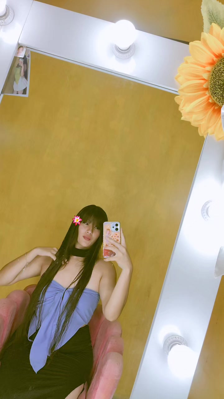 @Nayeli