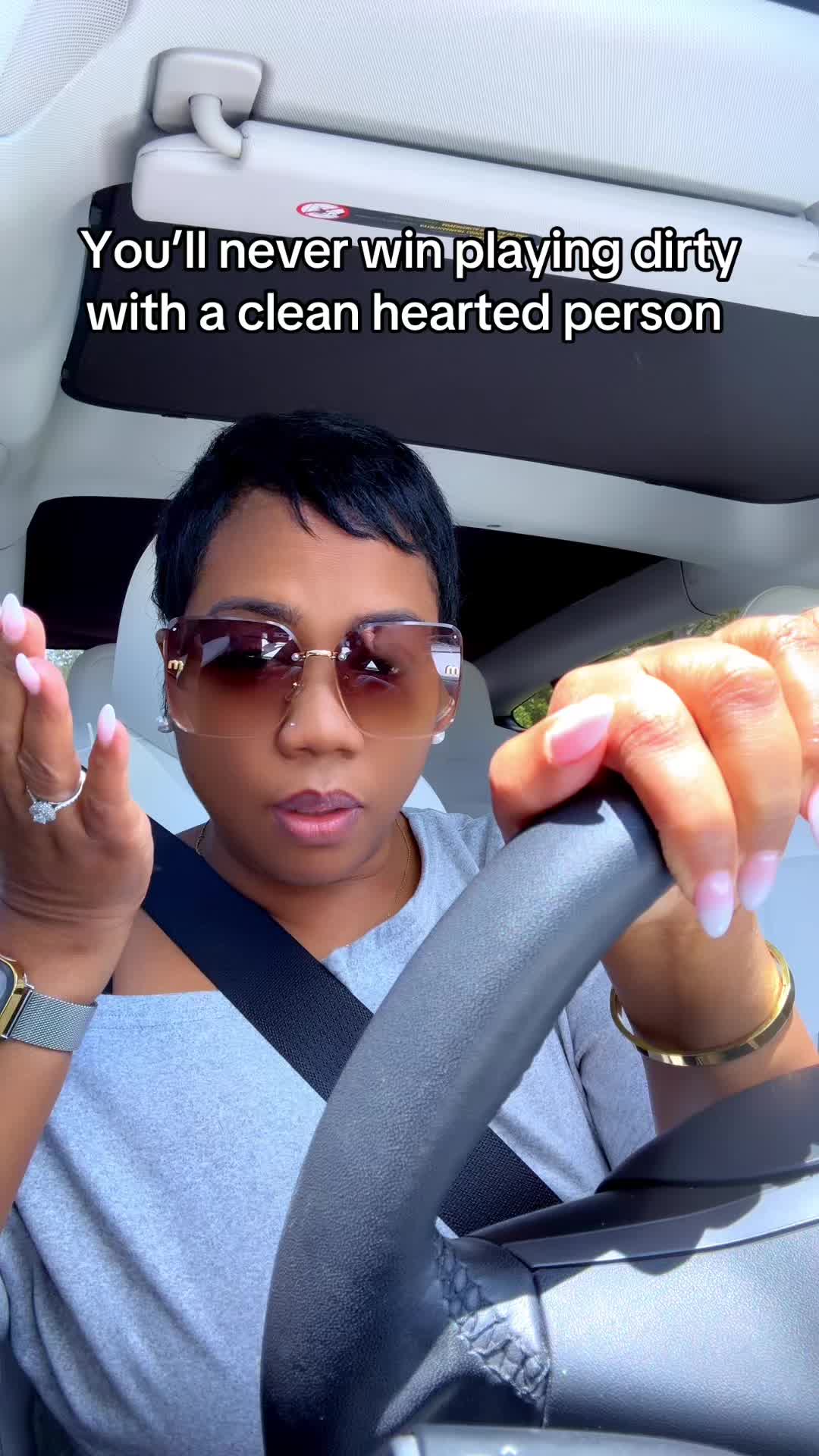 @its_mrs_tee