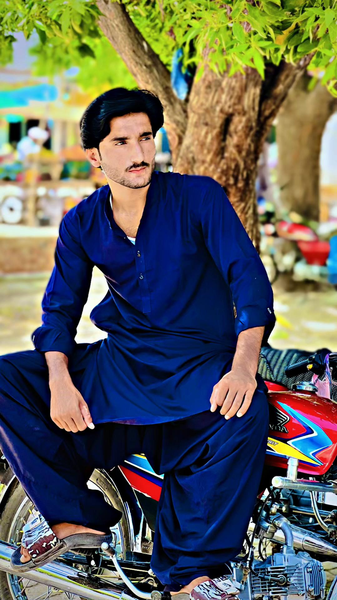 @زین_ماہر_🇵🇰