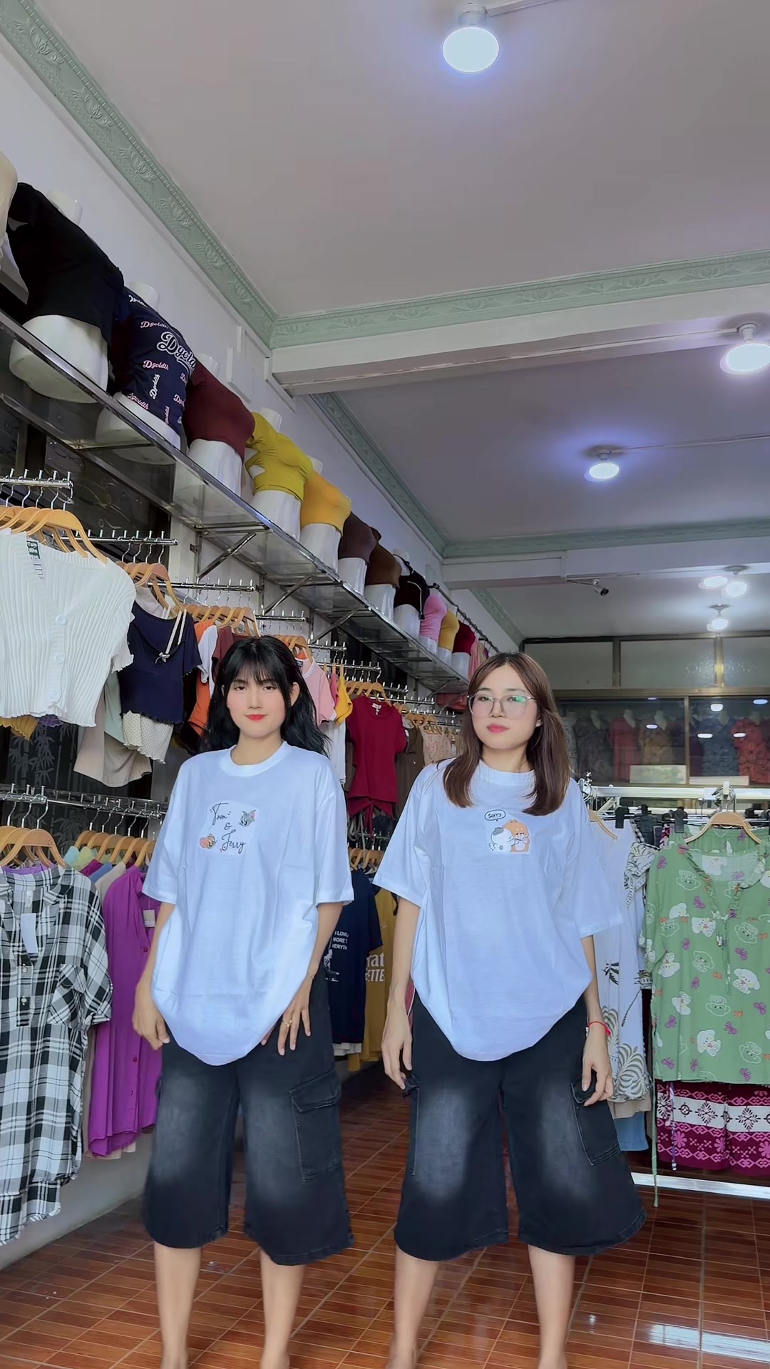 @Taw Win Nan clothing-girl