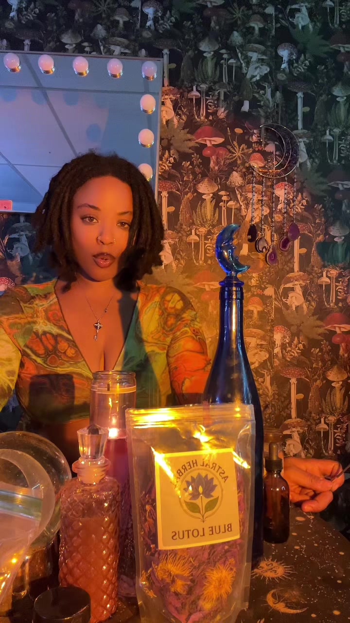 @WhimZee 🌺✨🧚🏽🔮