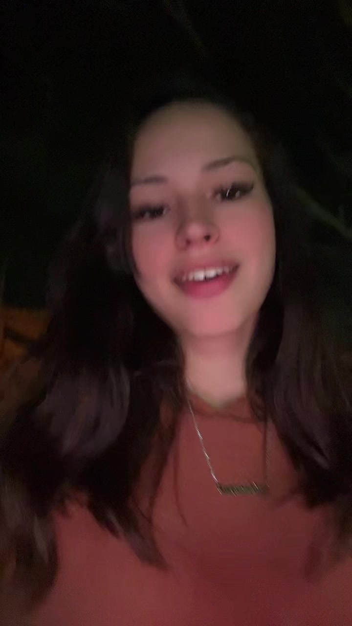 @Adriana_Dostal_