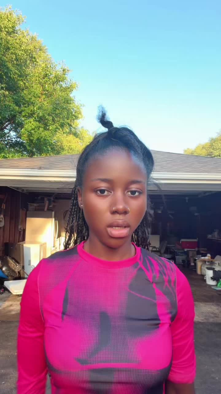 @Dark_girl_hawa