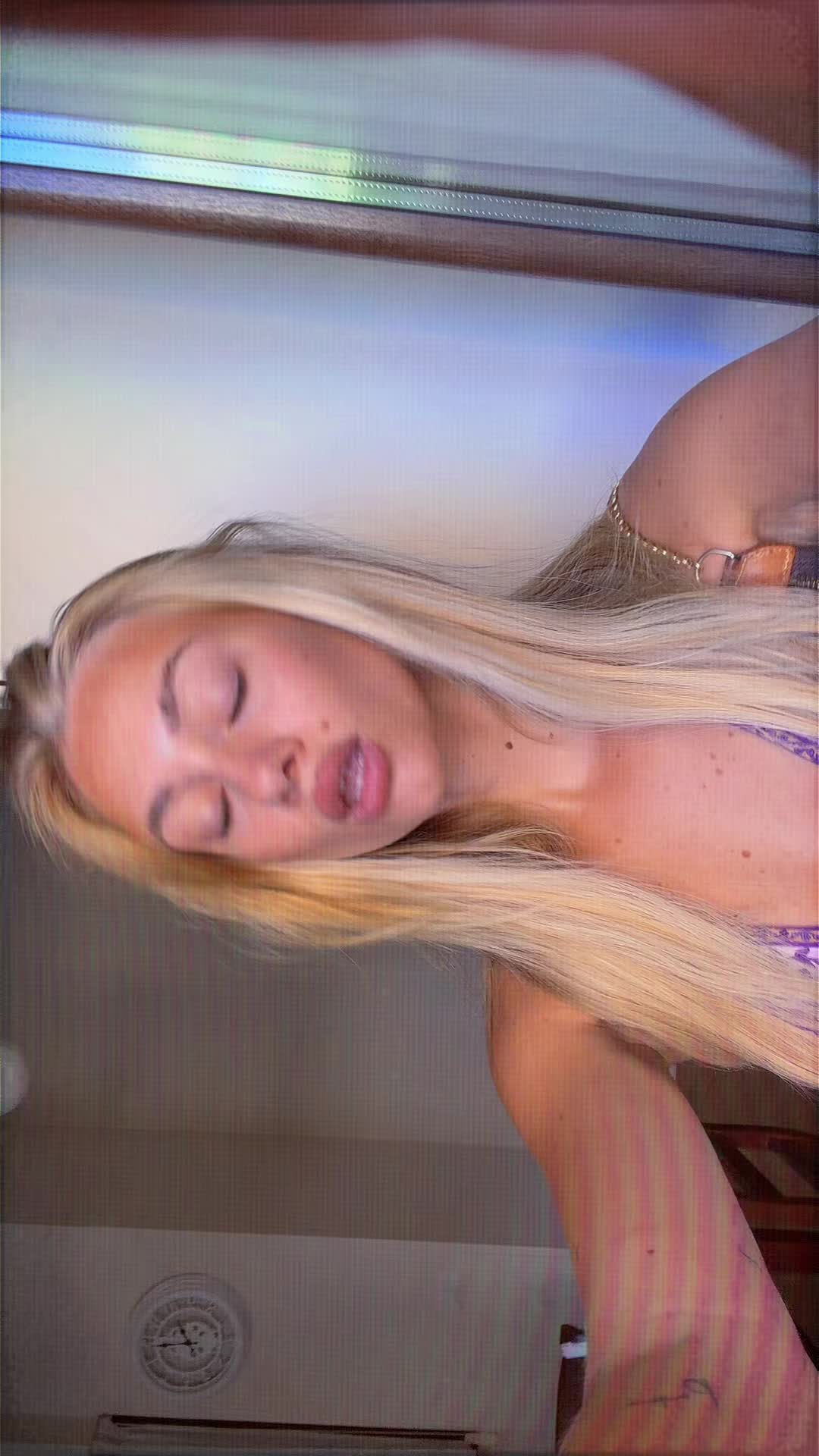@ambralessandrinii