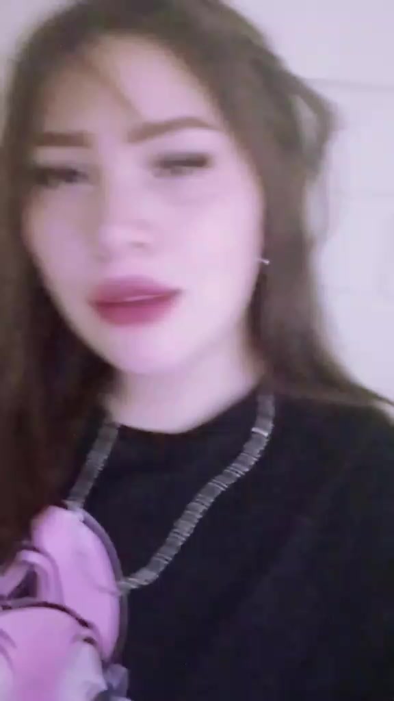 @😁