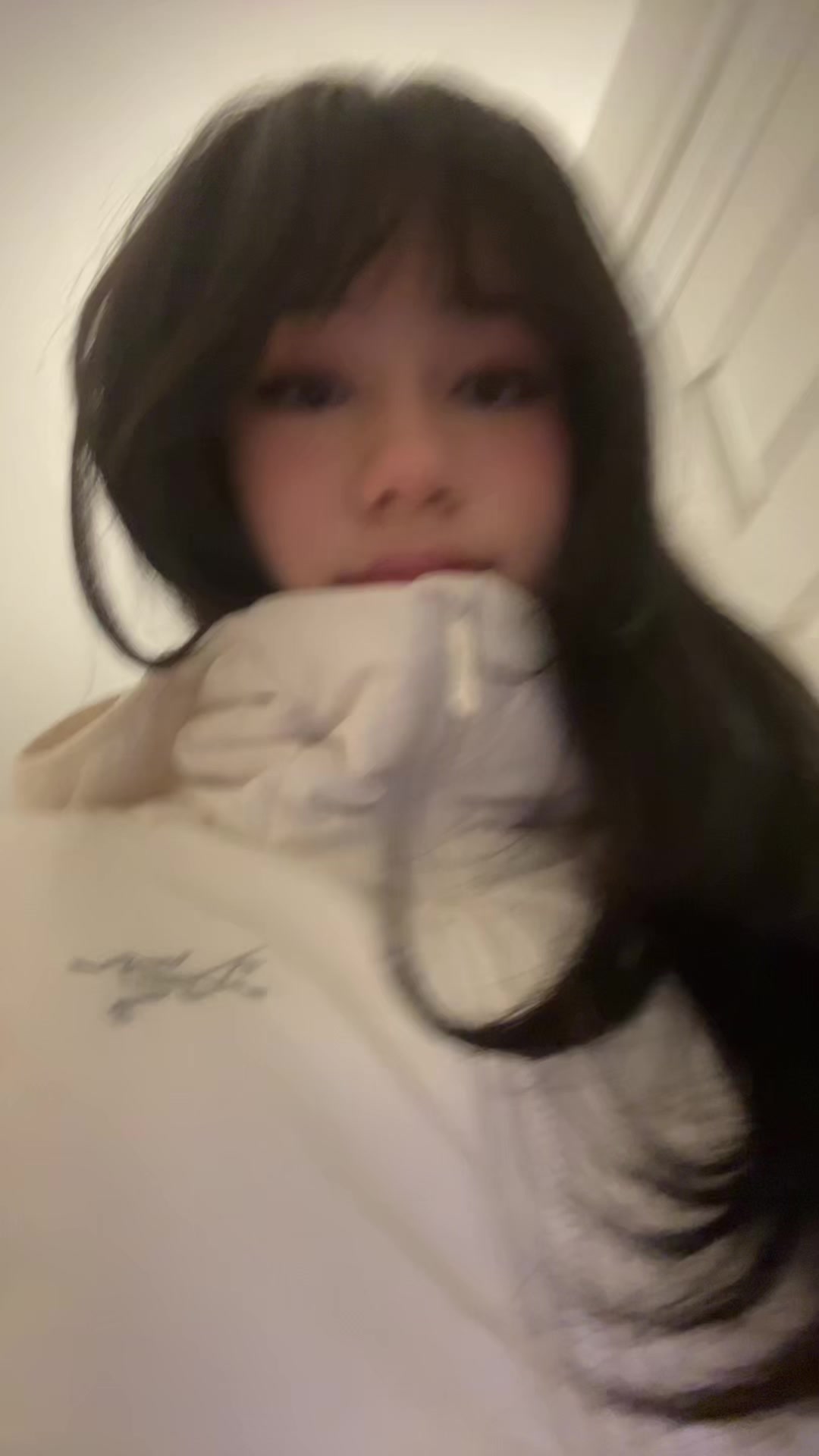 @:3