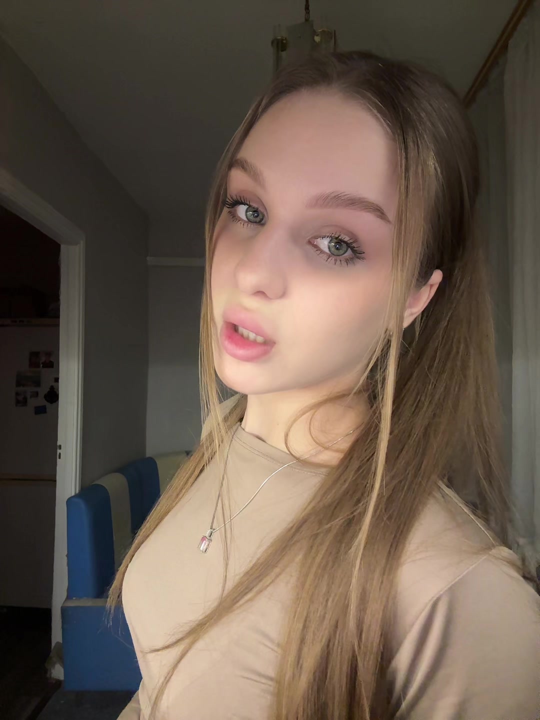 @Настя Я 🧟♀️