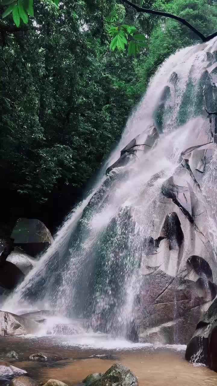 @๐๐ค๐ฅ๐ ๐๐๐ฃ๐๐๐ฃโ