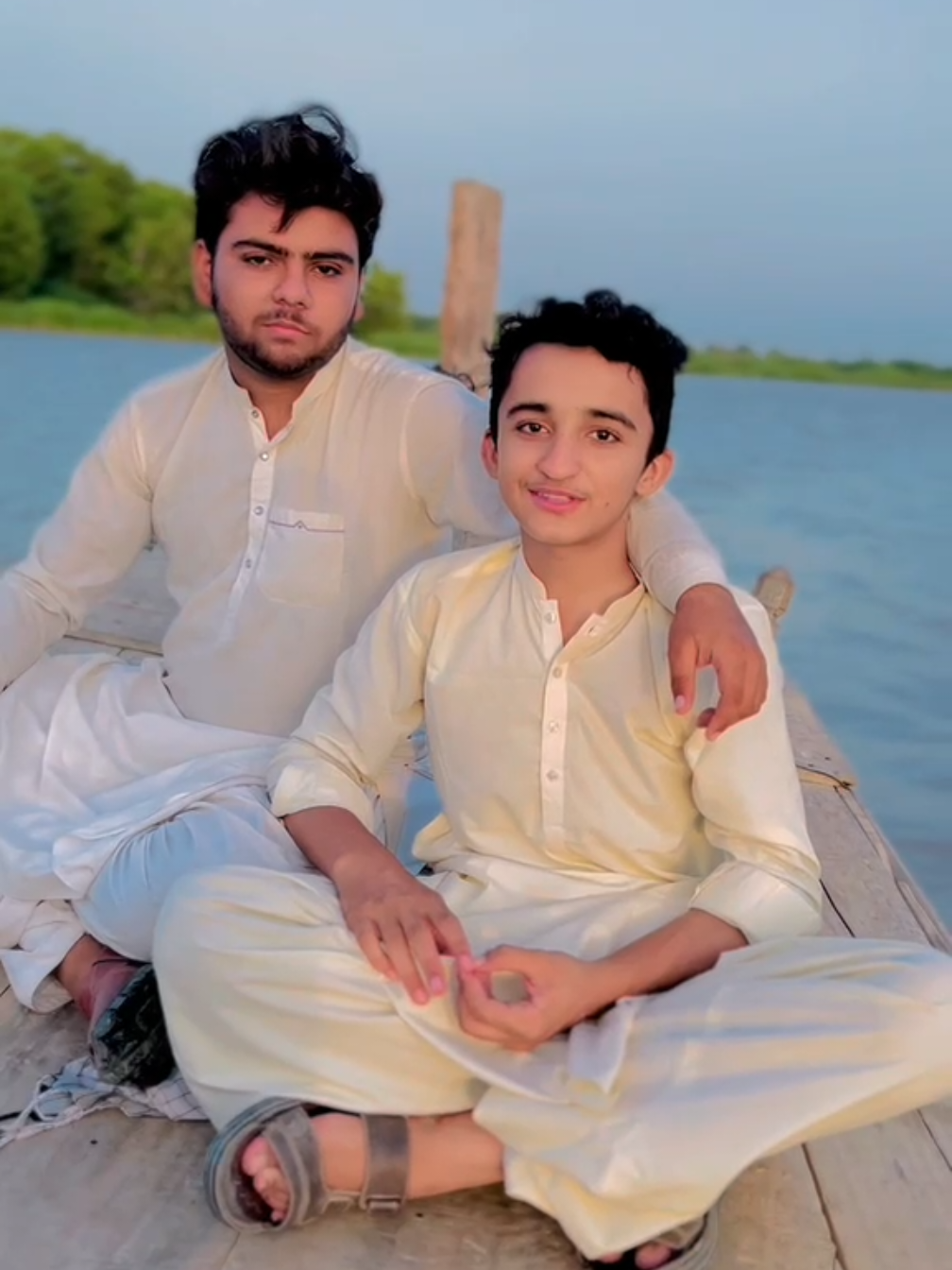 @AKASH 🇱🇾