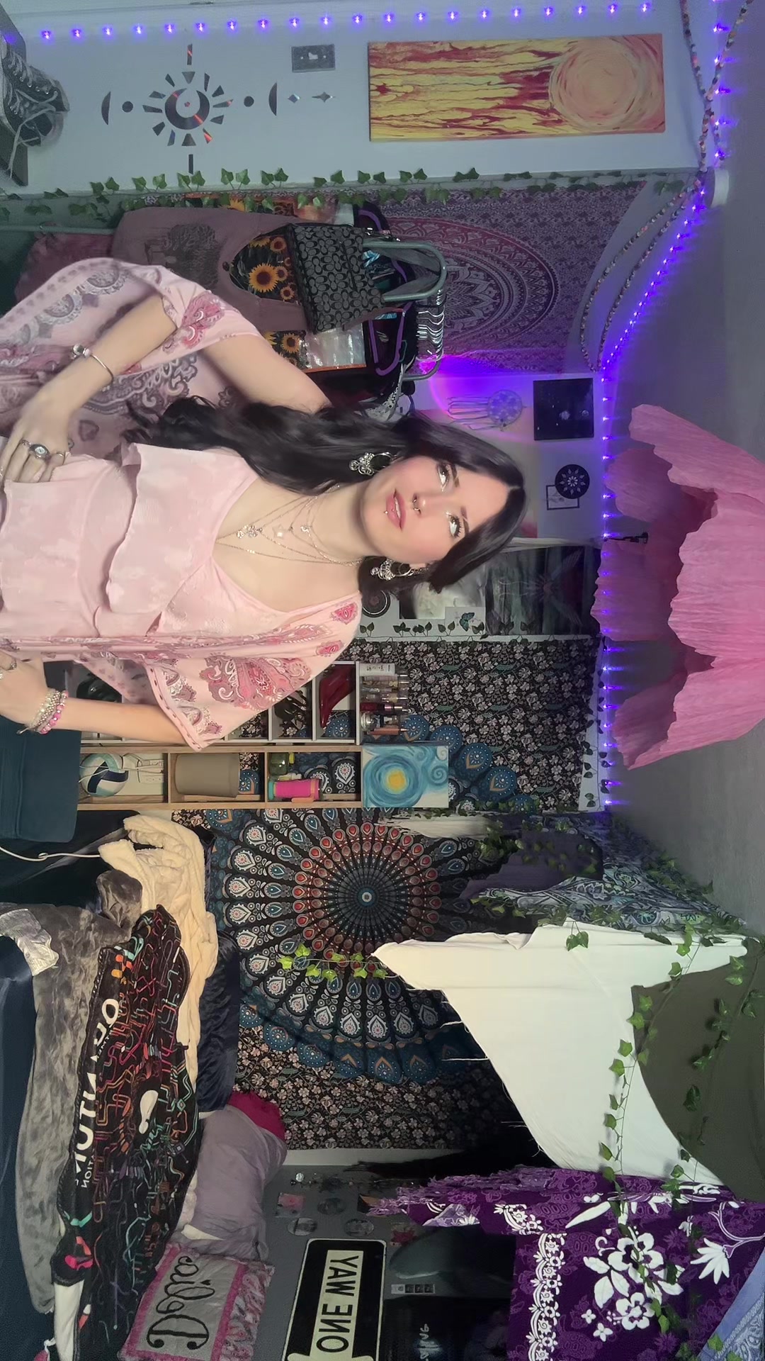@deliaaa 🪬🪐