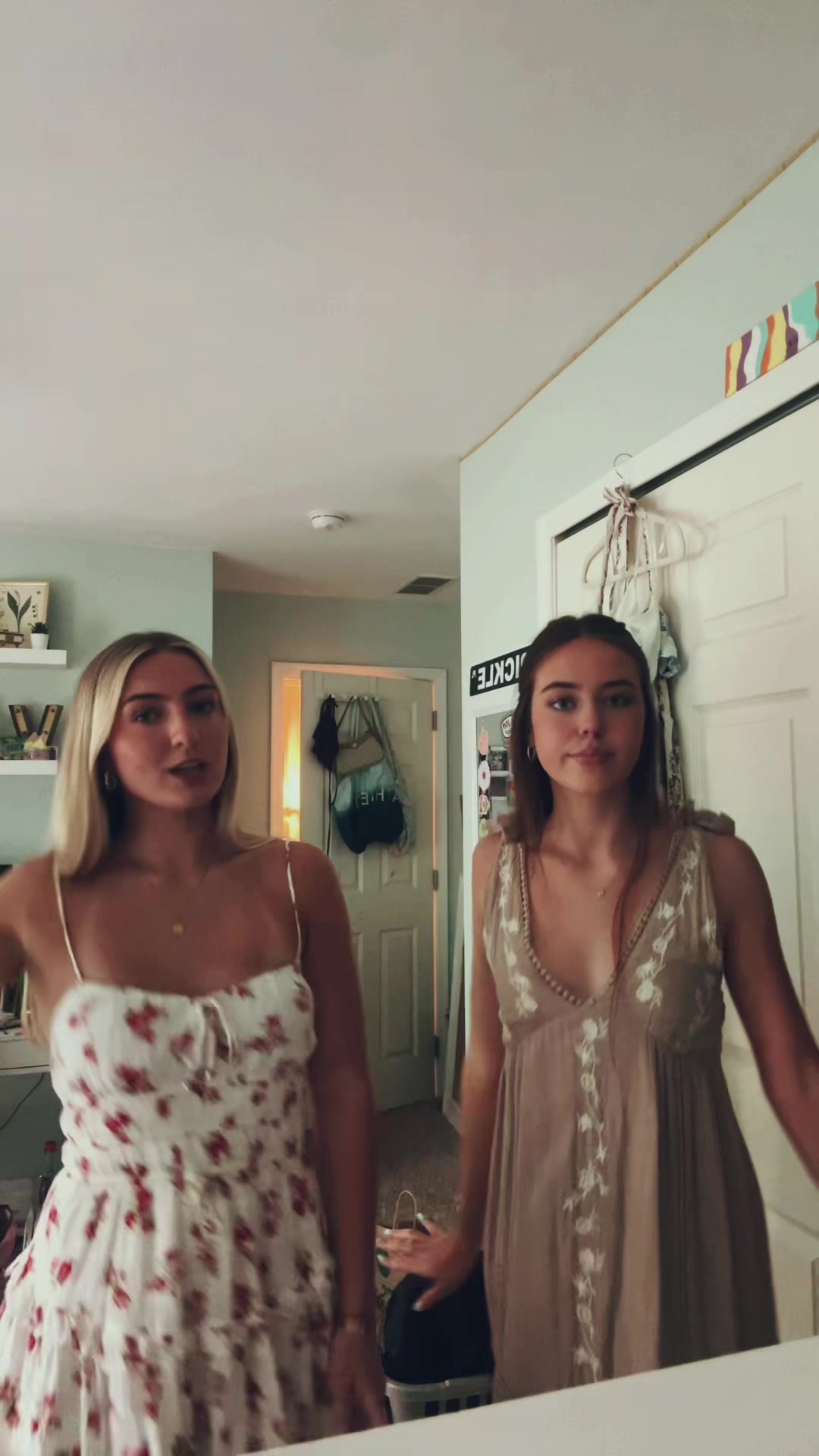 @vivienne