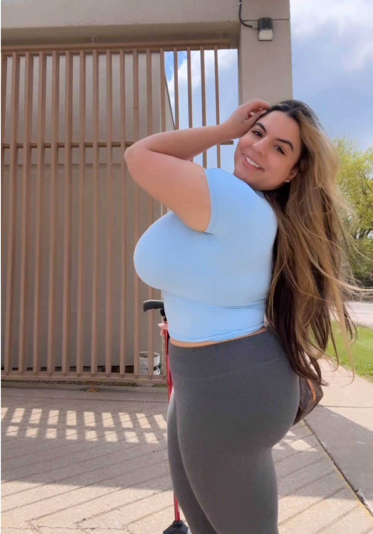 @iloveteniah