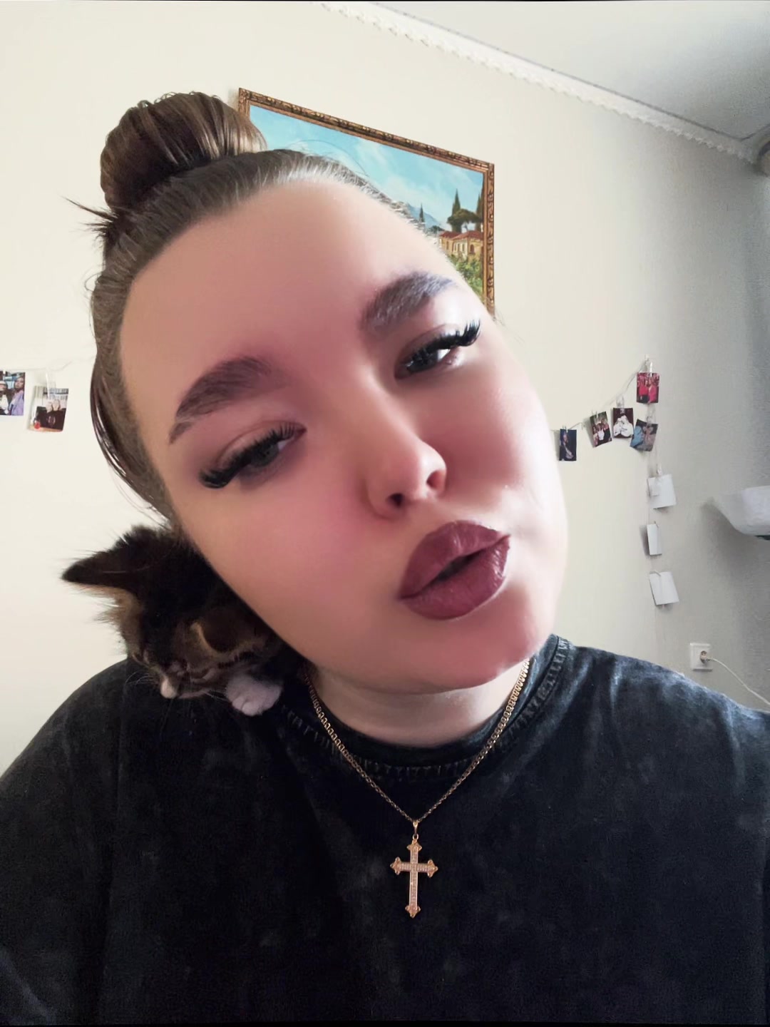 @viks_lips