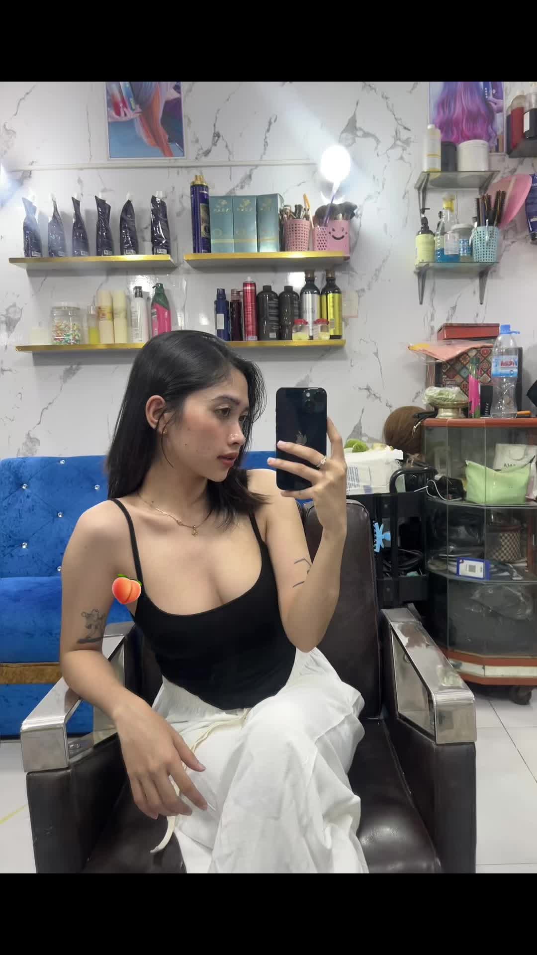 @Ployy